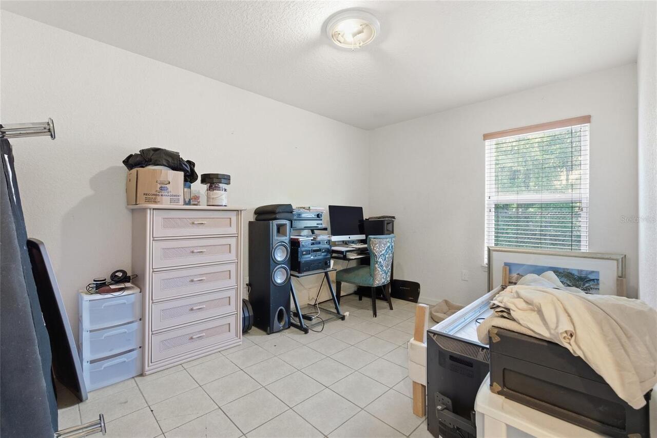 Listing Photo 16