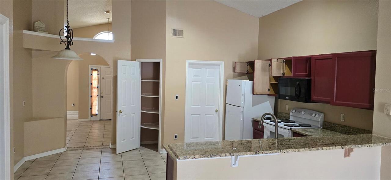 Listing Photo 9