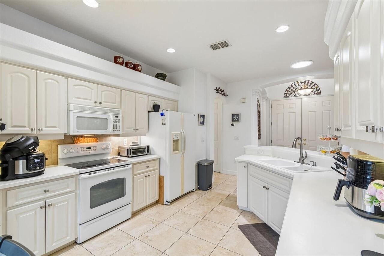 Listing Photo 8