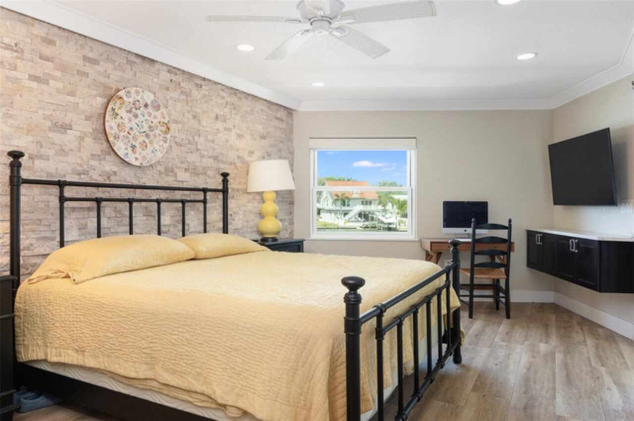 Listing Photo 19