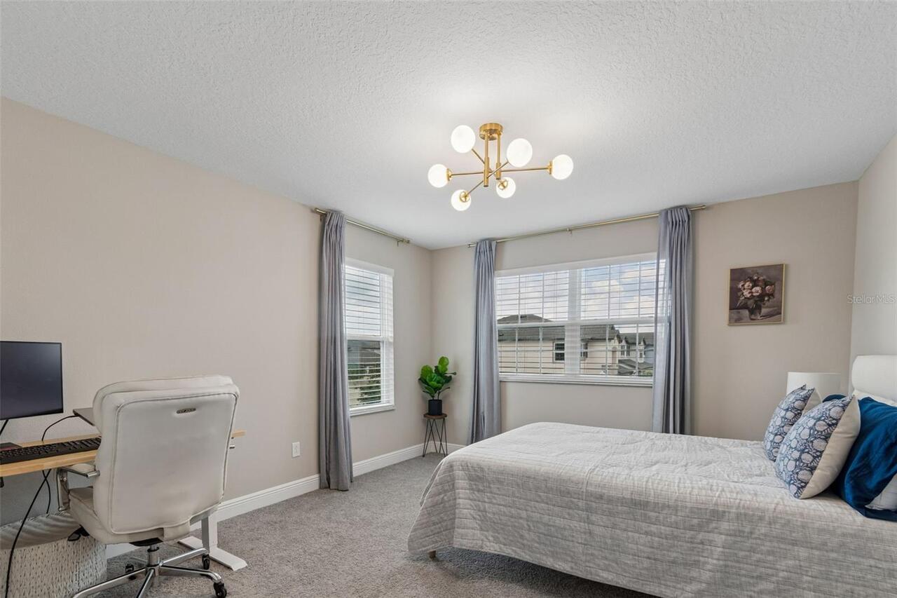 Listing Photo 17
