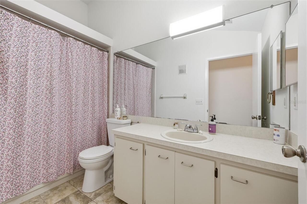 Listing Photo 16