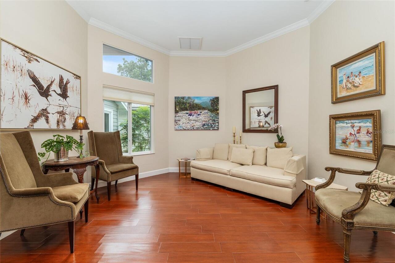 Listing Photo 17