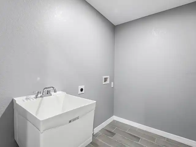 Listing Photo 32