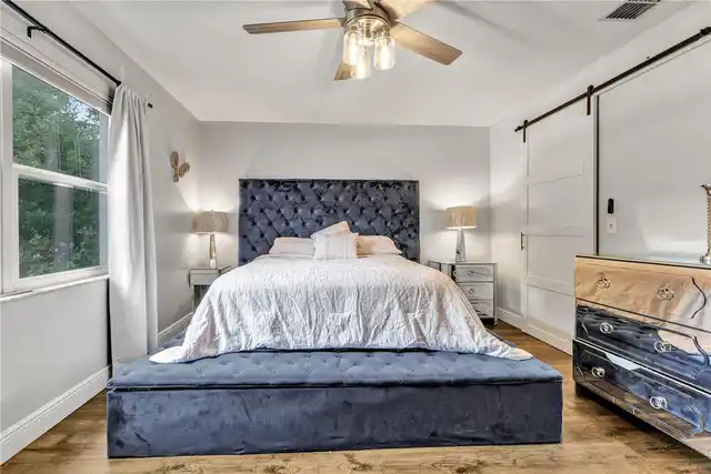 Listing Photo 14