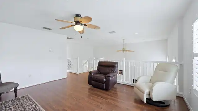 Listing Photo 15
