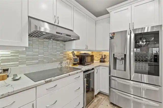 Listing Photo 7