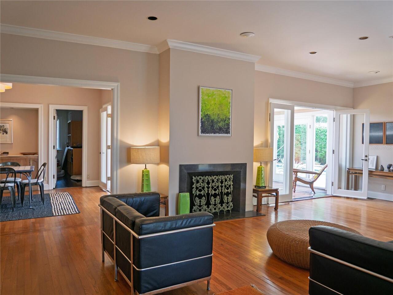 Listing Photo 8