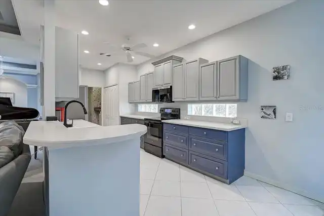 Listing Photo 10