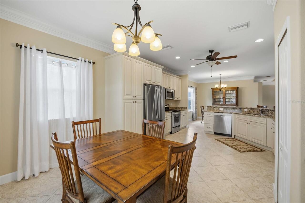 Listing Photo 17