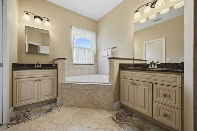 Listing Photo 24