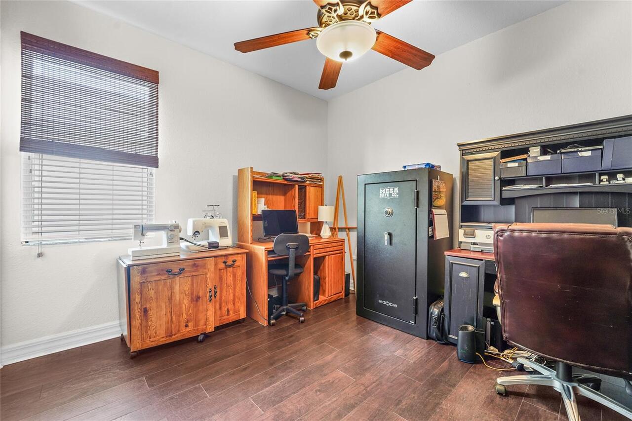 Listing Photo 11