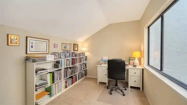 Listing Photo 14