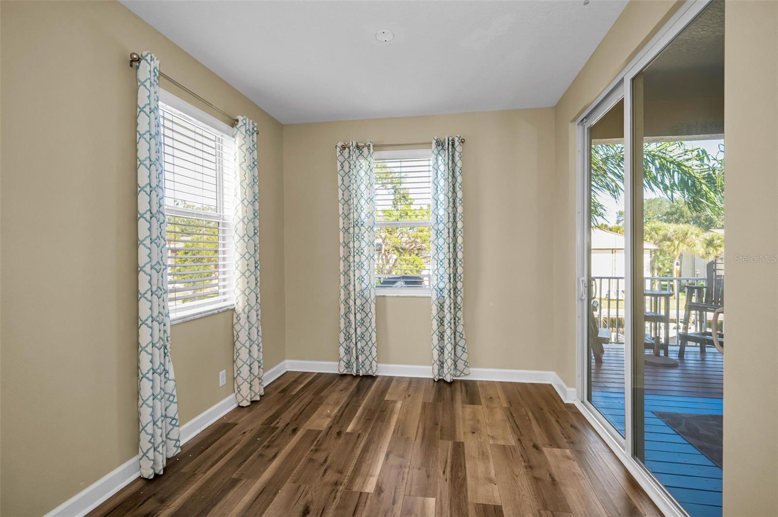 Listing Photo 10