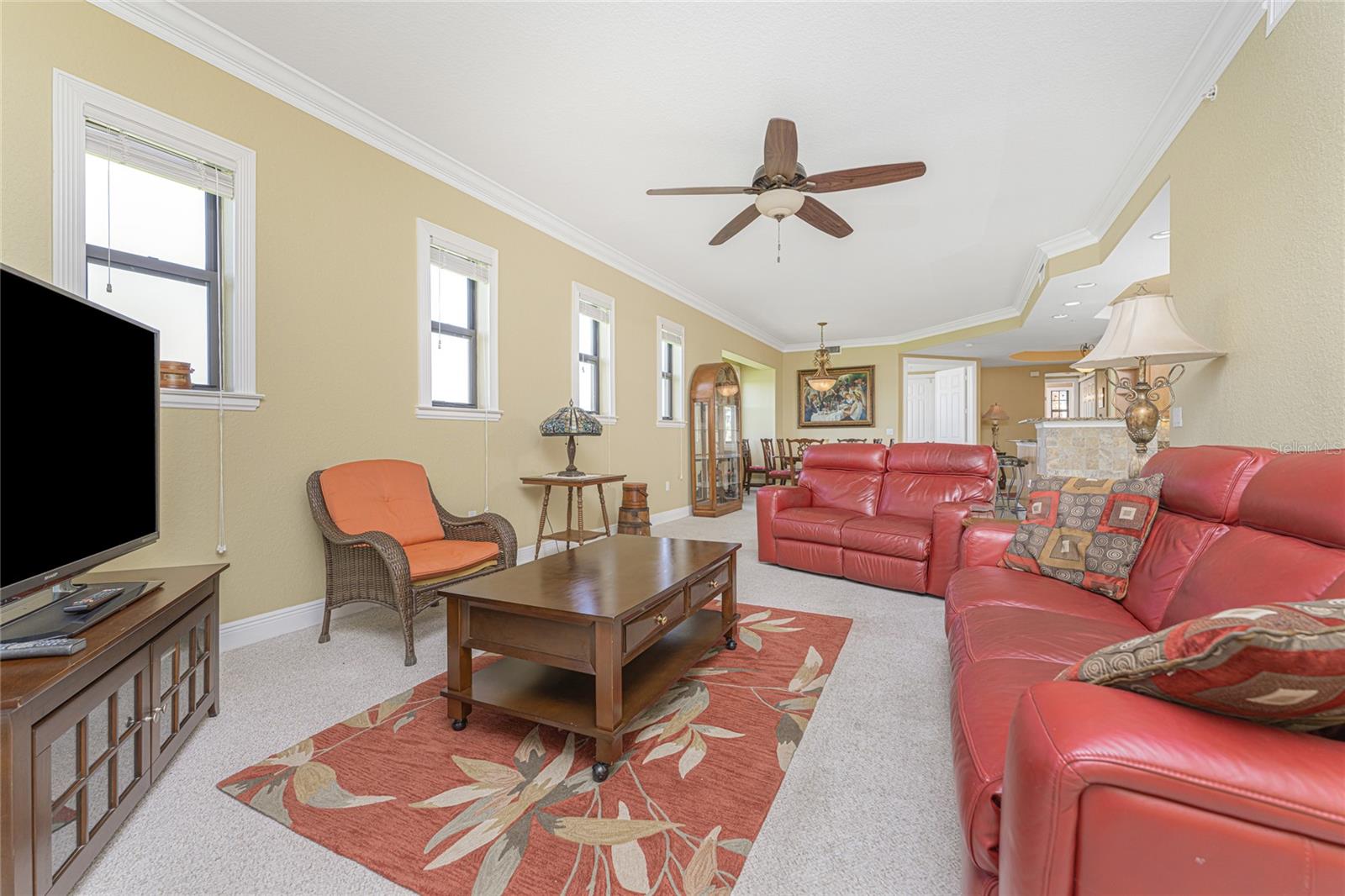 Listing Photo 8