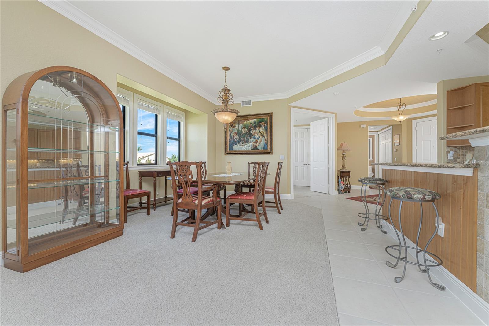 Listing Photo 9