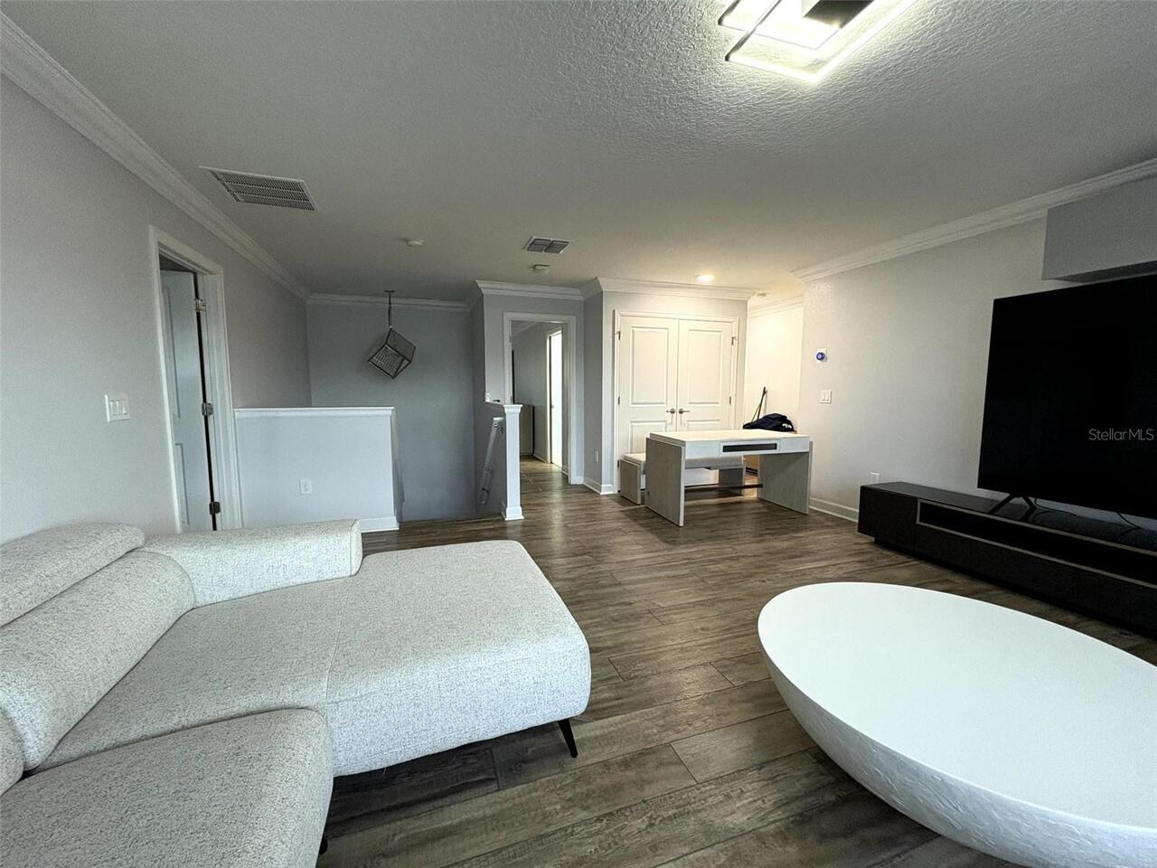 Listing Photo 11