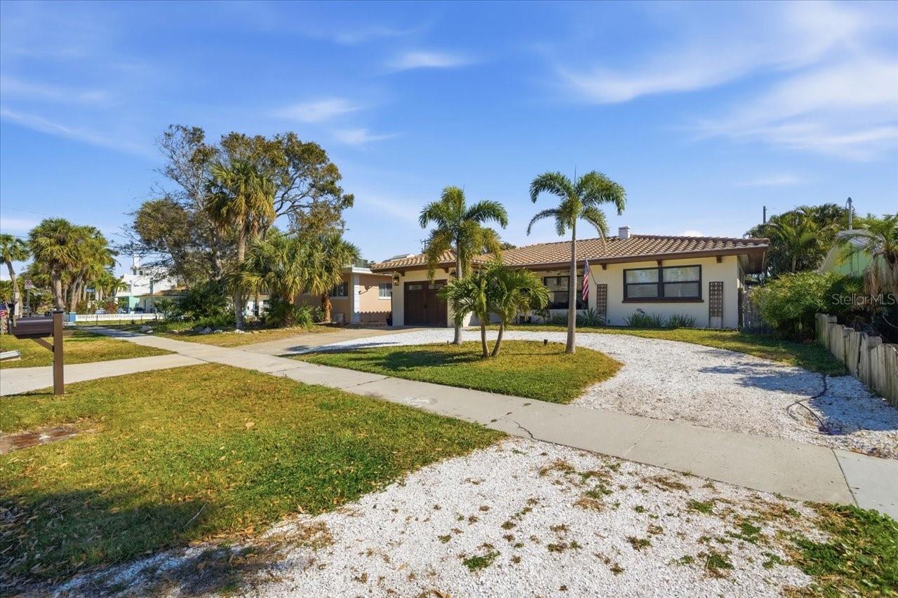 Listing Photo 11