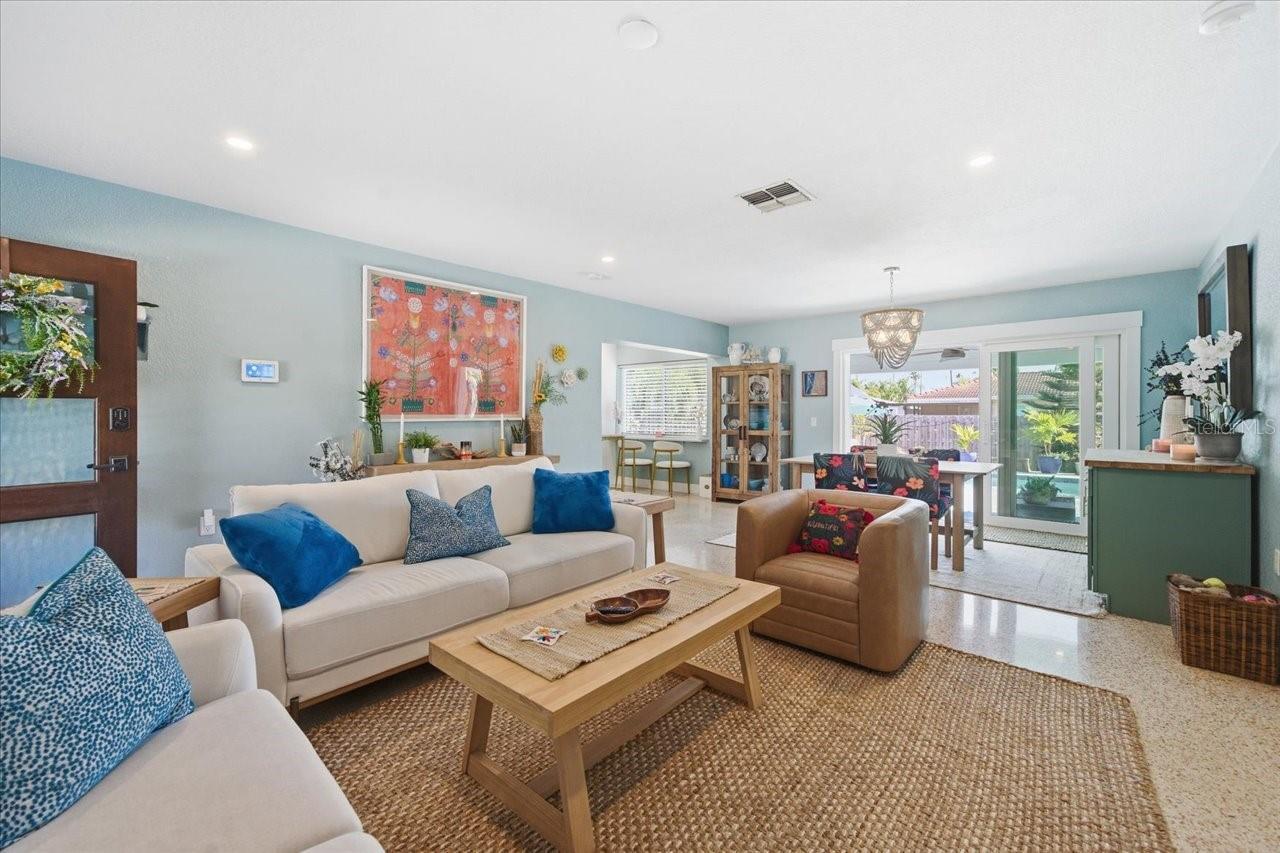 Listing Photo 16