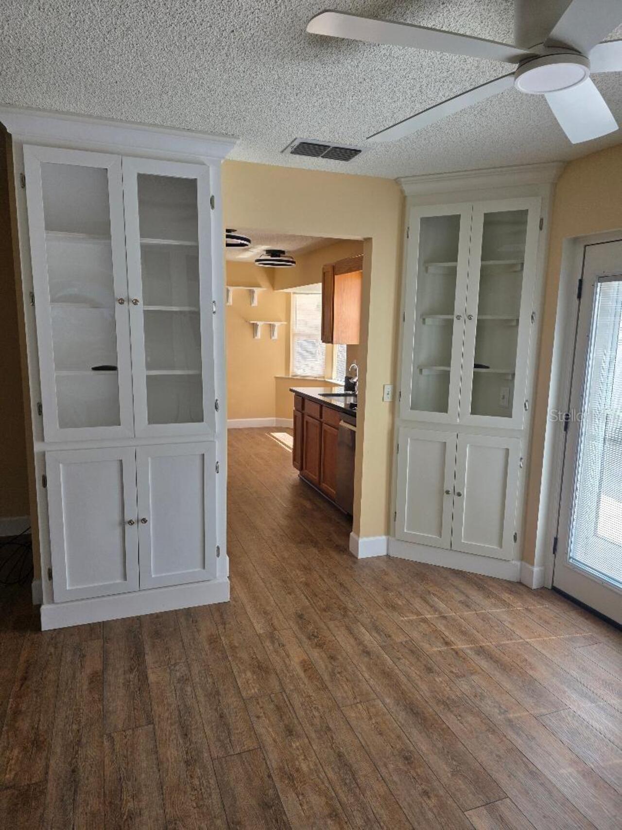 Listing Photo 10