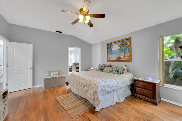 Listing Photo 33