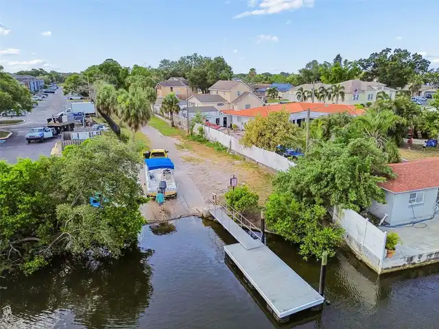 Listing Photo 34