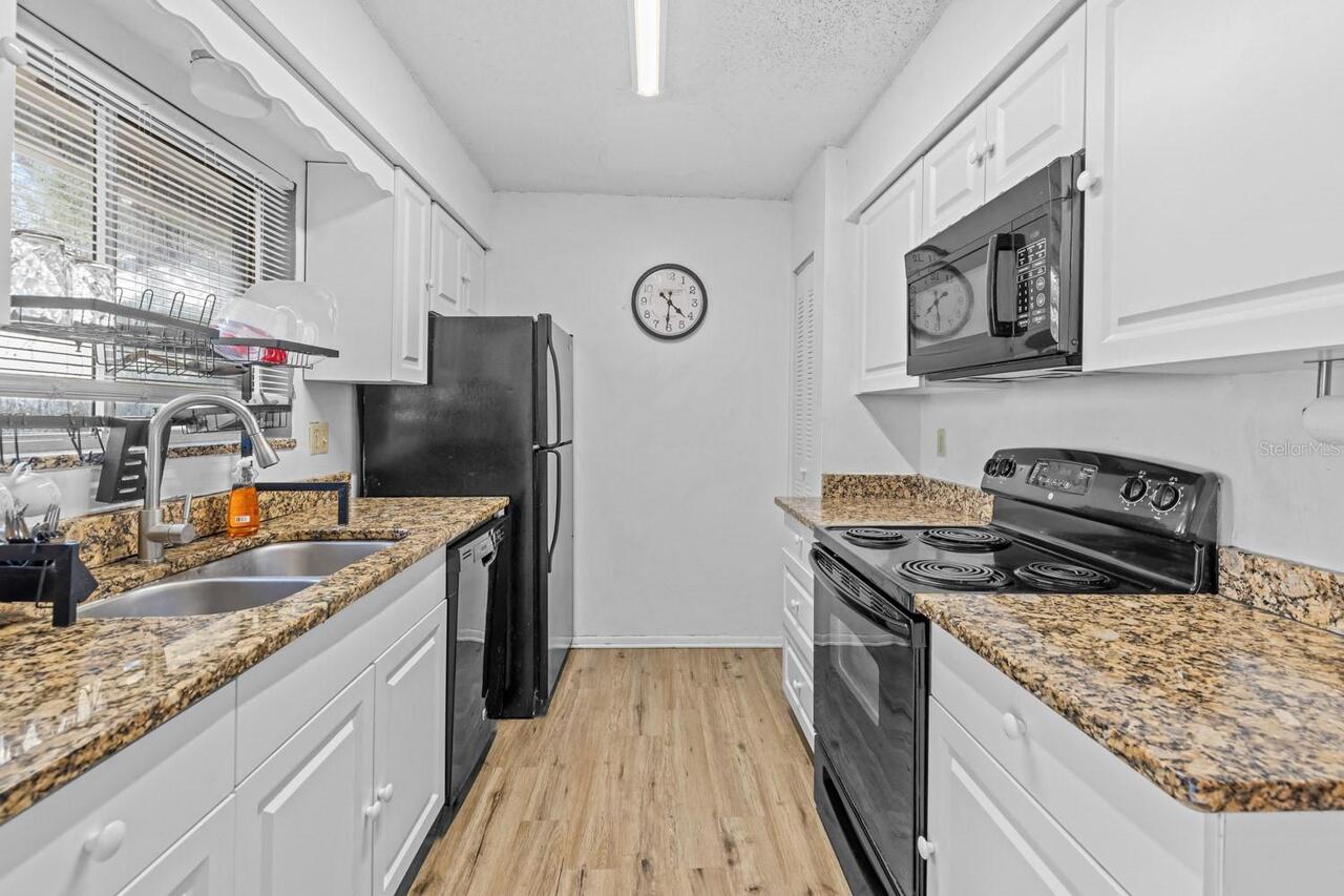 Listing Photo 7