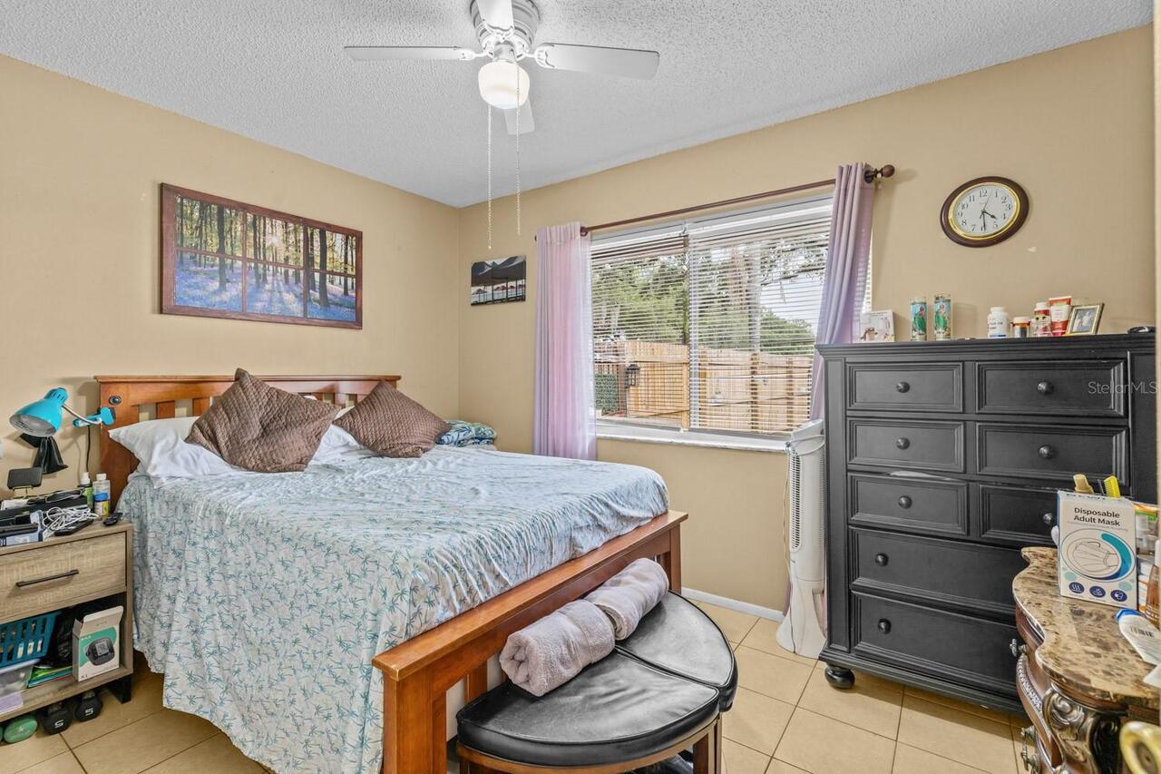 Listing Photo 12