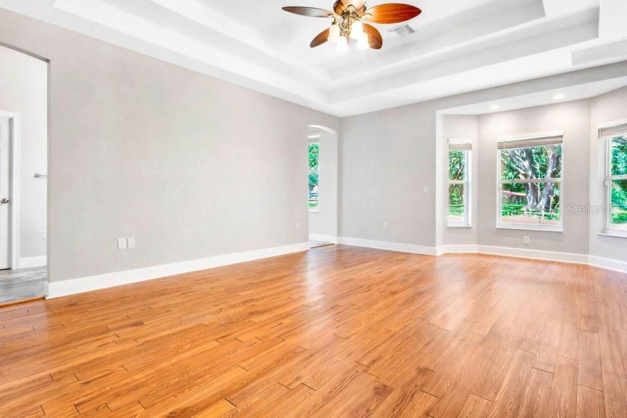 Listing Photo 16