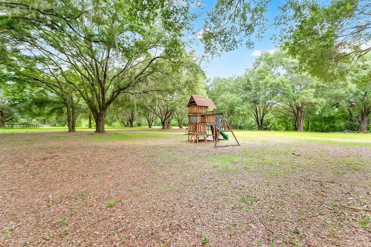 Listing Photo 32