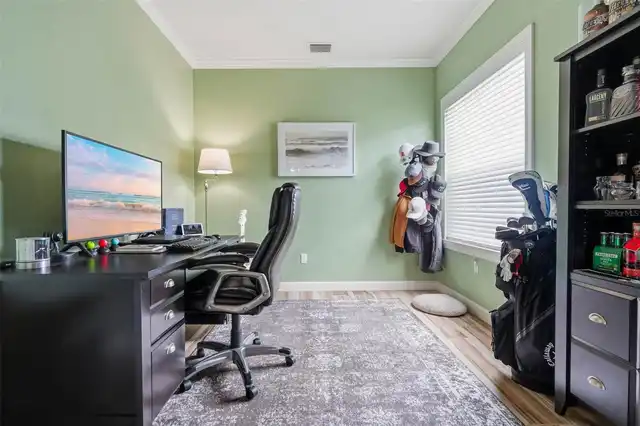 Listing Photo 17