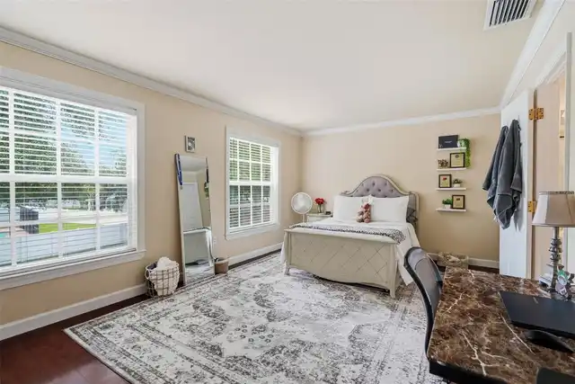 Listing Photo 24