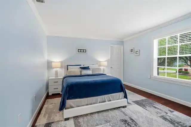 Listing Photo 25