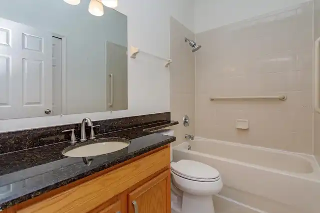 Listing Photo 17