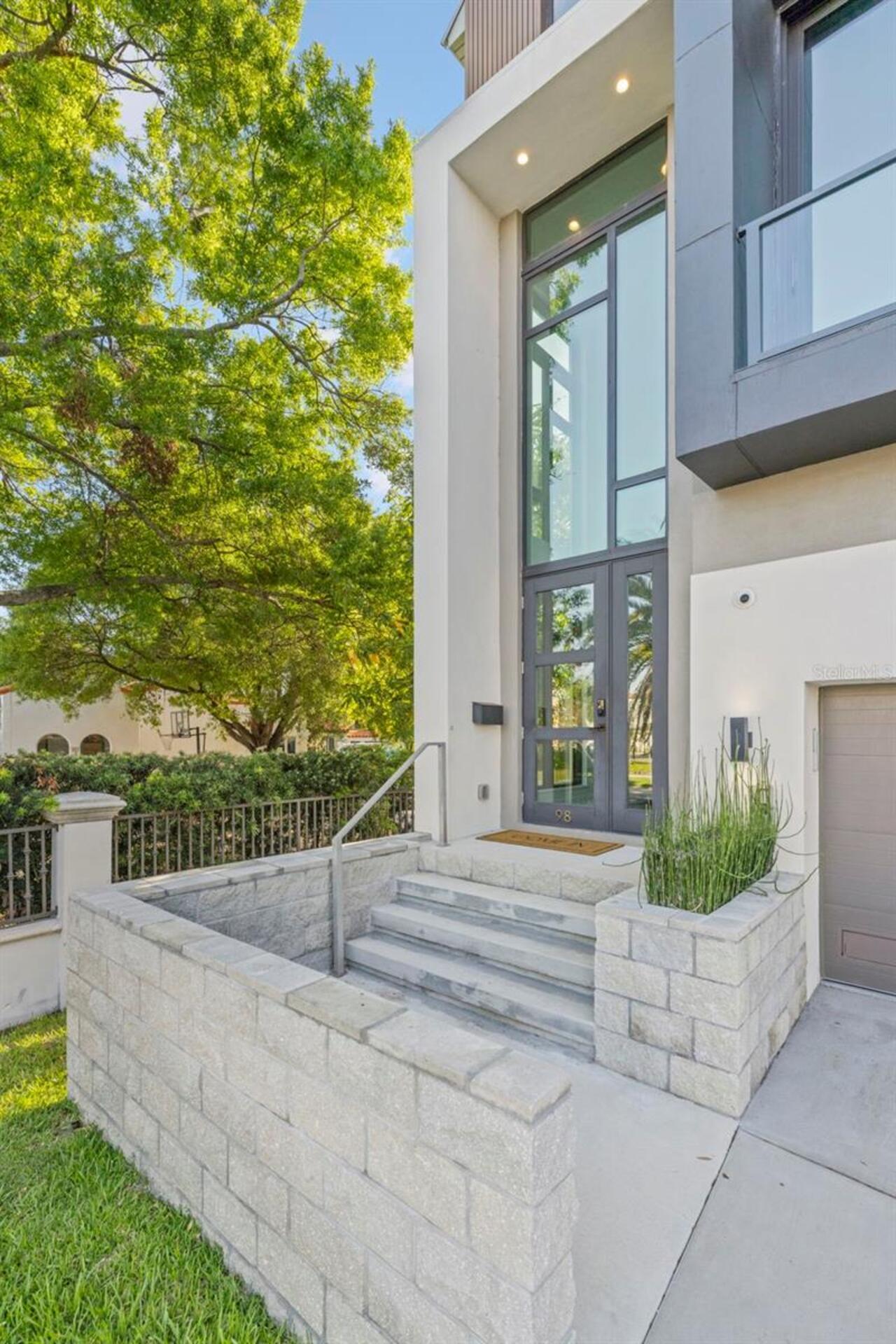 Listing Photo 8