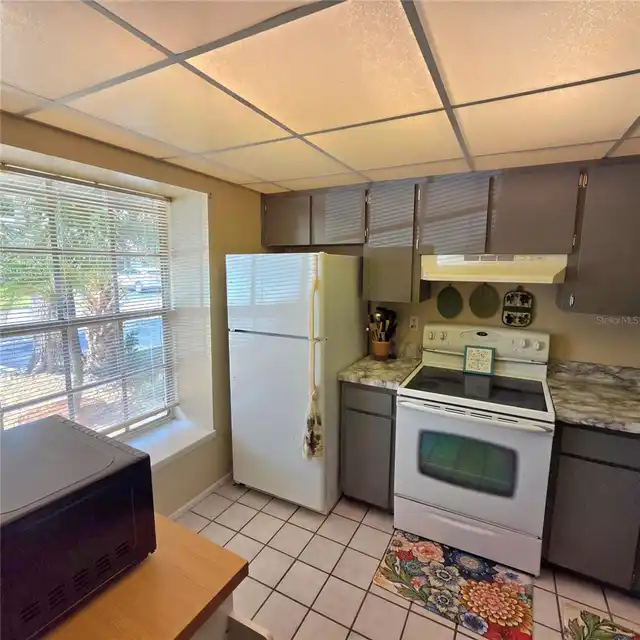 Listing Photo 8