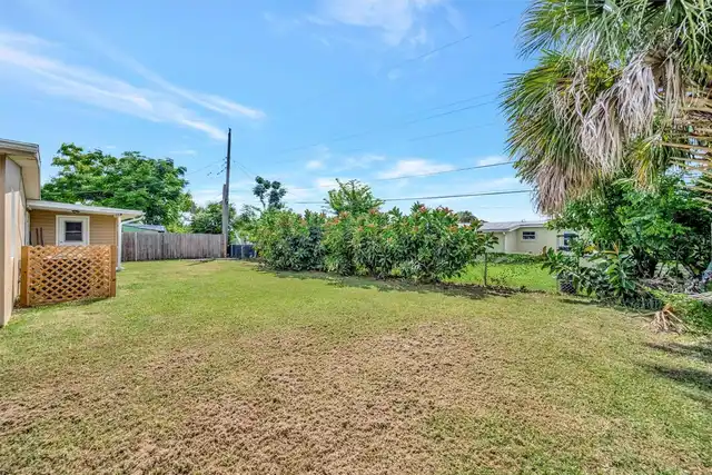 Listing Photo 9