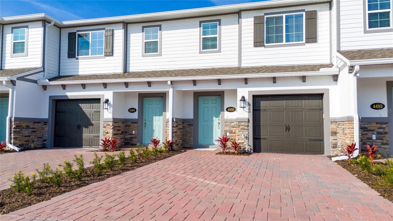 3BR, Residential Lease, 2BA, $2,400
Read More