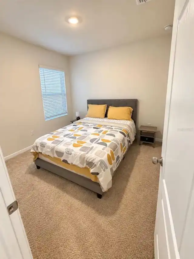 Listing Photo 9