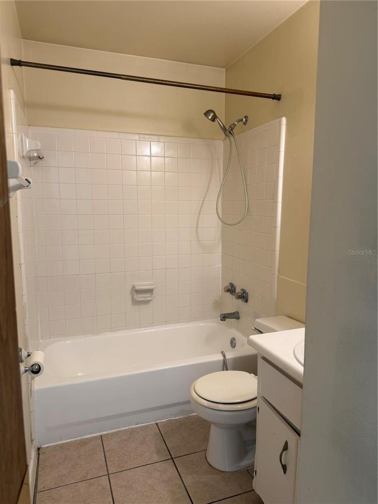 Listing Photo 11