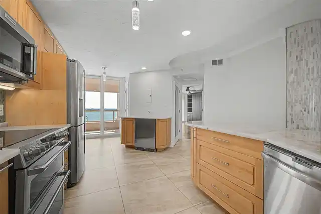 Listing Photo 33