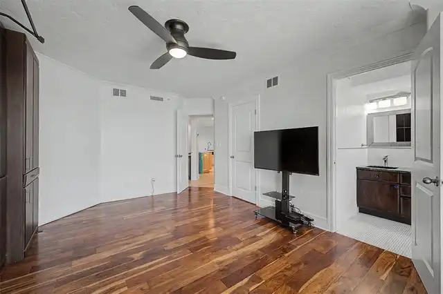 Listing Photo 57