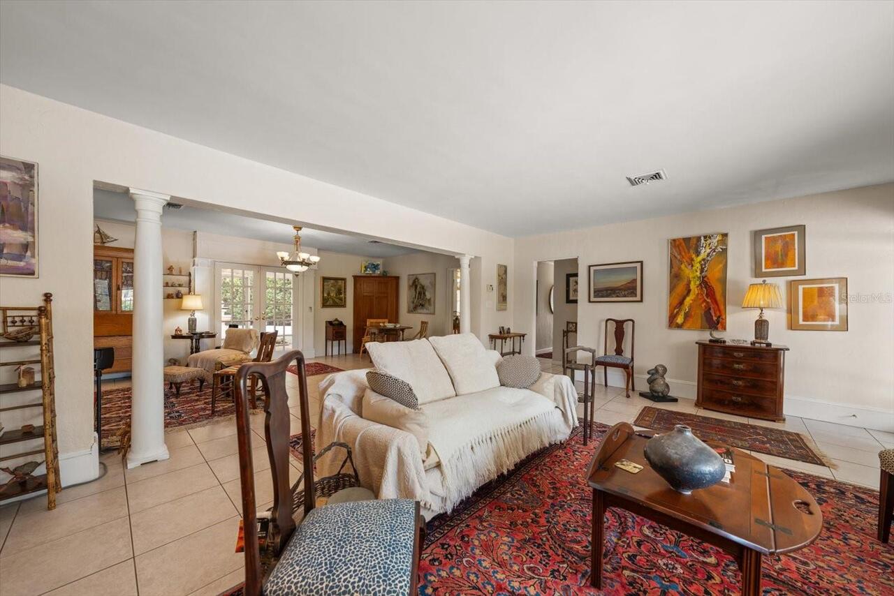 Listing Photo 8