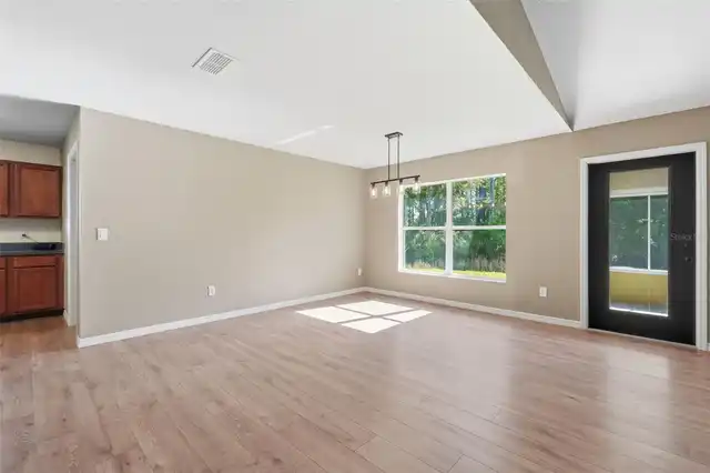 Listing Photo 33