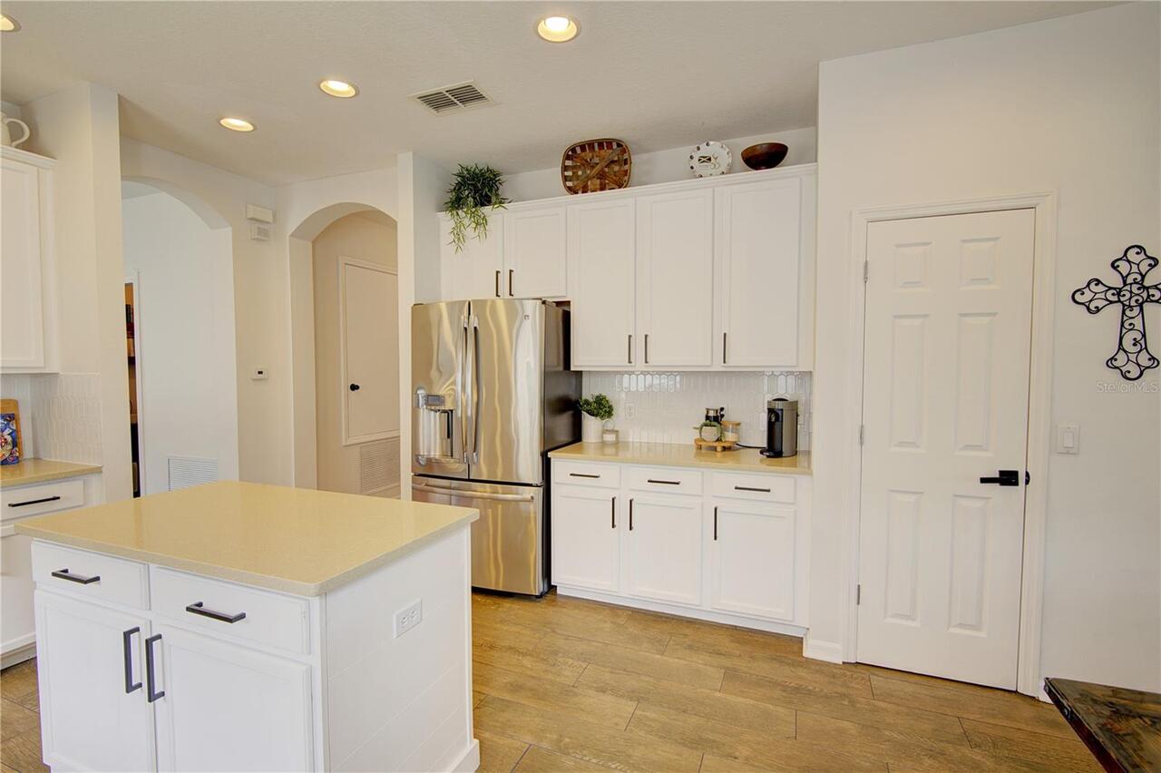 Listing Photo 10