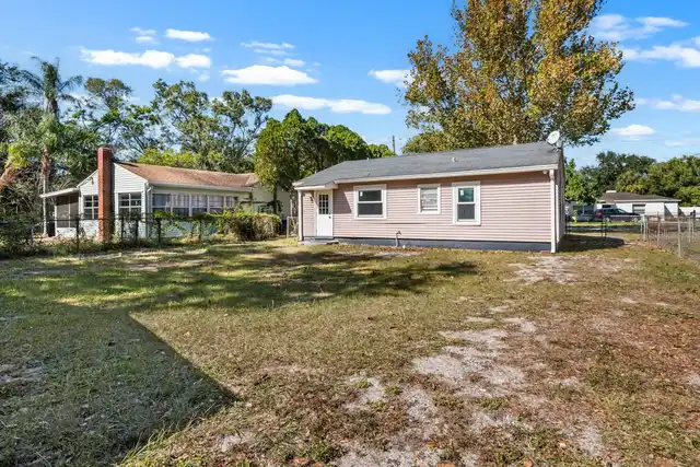Listing Photo 14