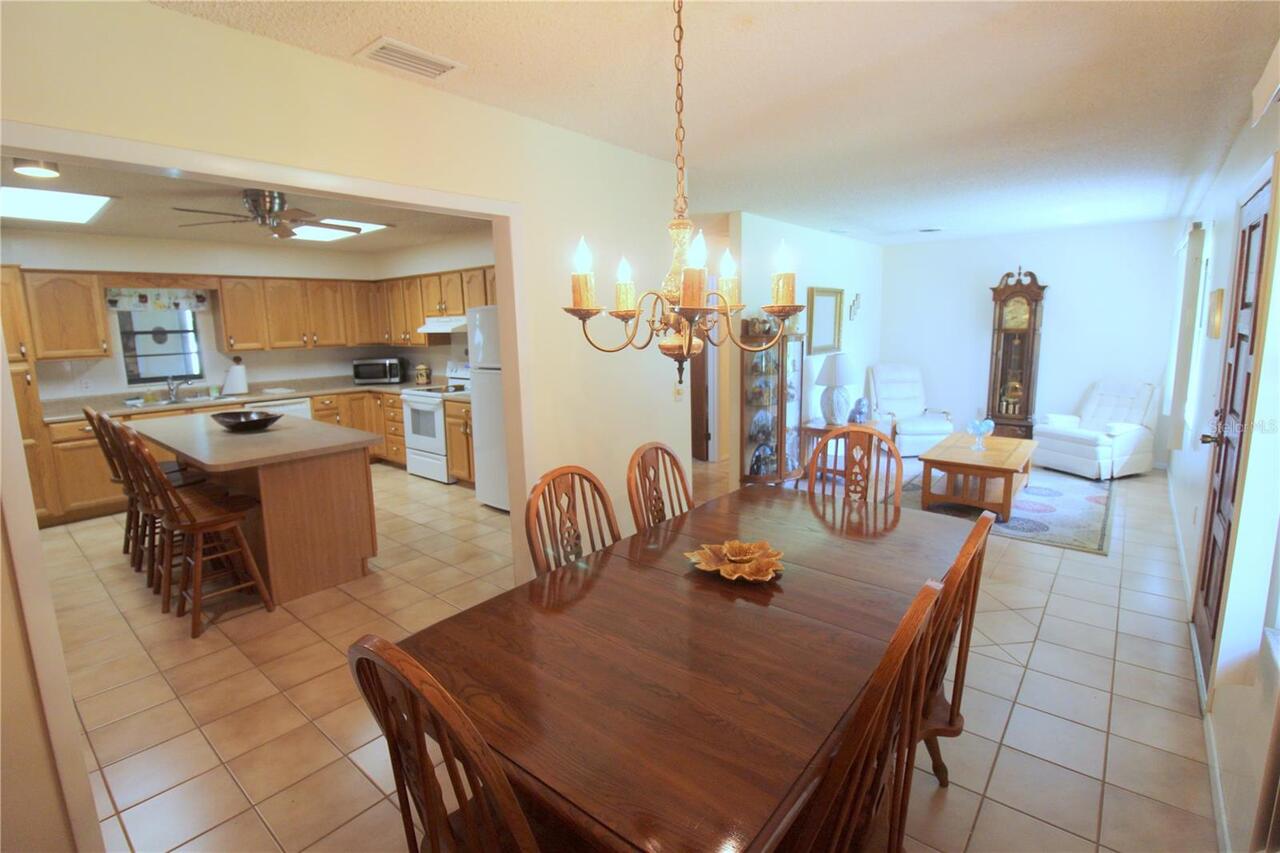 Listing Photo 14