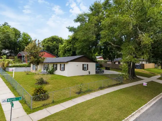 Listing Photo 35