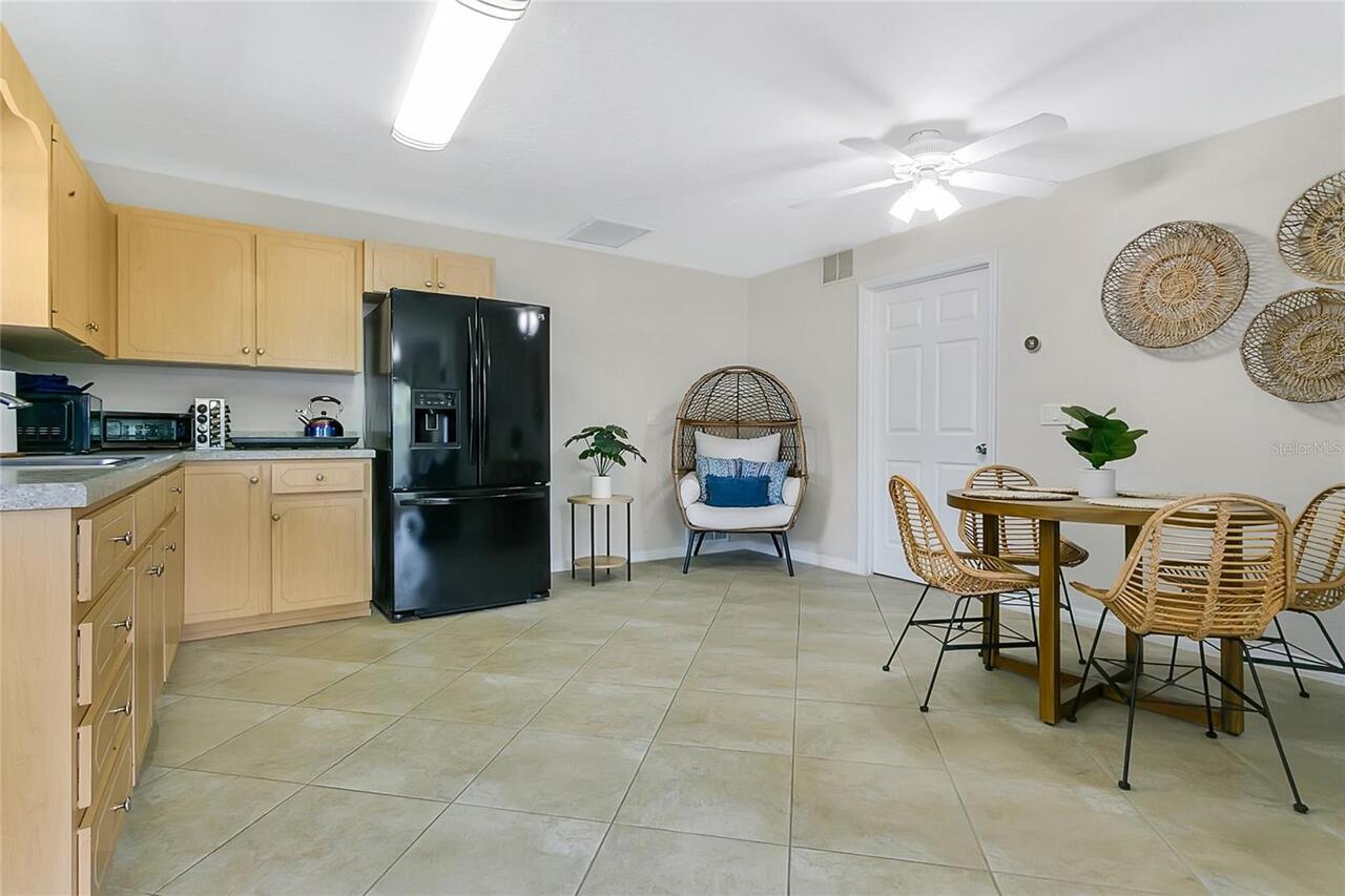 Listing Photo 10