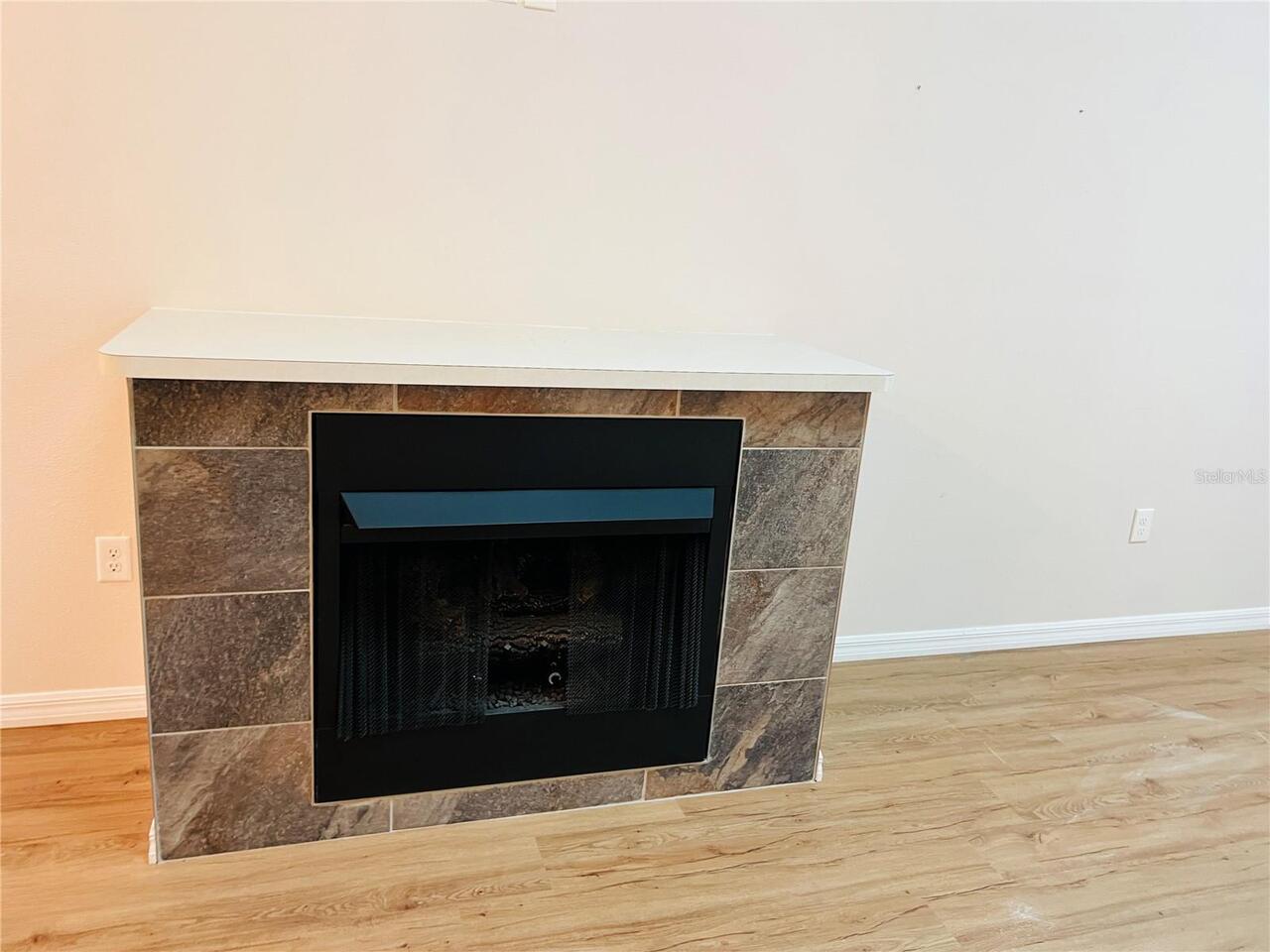 Listing Photo 7